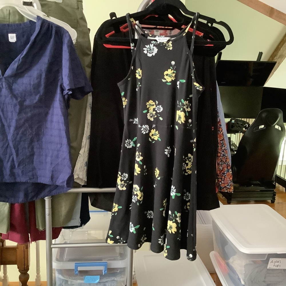 (Bin 6) Arizona jean co soft floral mini dress, Size S
